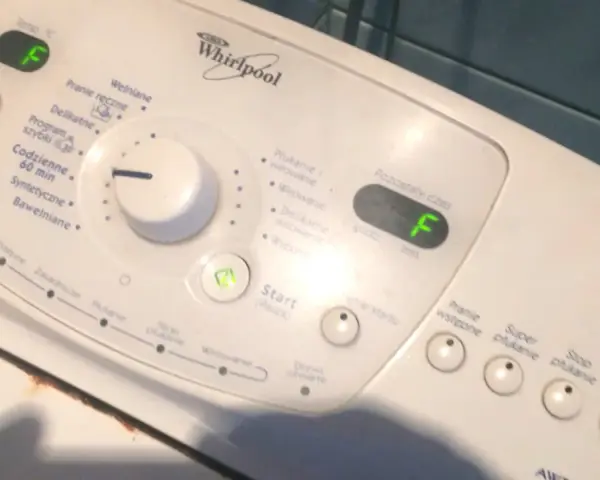 Jak naprawić błąd F08 w pralce Whirlpool i uniknąć kosztownych napraw